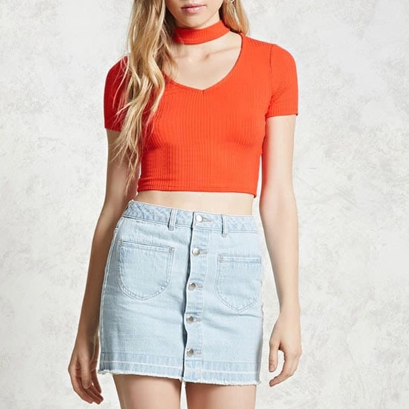 ❤️SOLD ON DEPOP❤️ Ribbed Choker Crop Top - Picture 1 of 6